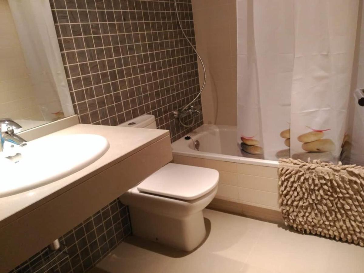 Stylish Flat, 2 Bathrooms And Swimming Pool, Next To The Beach! Sant Adria de Besos Exteriér fotografie