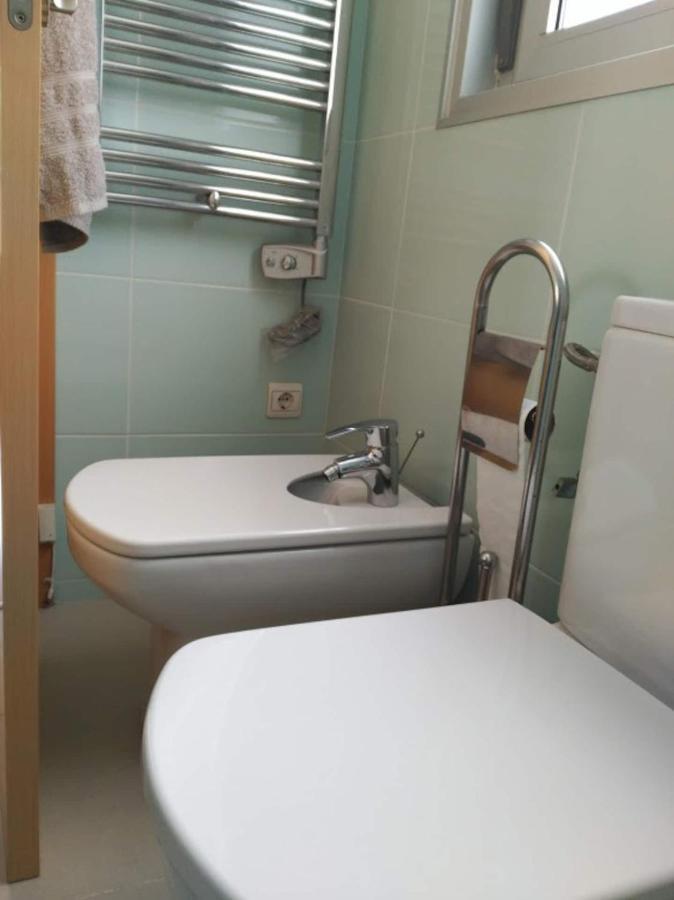 Stylish Flat, 2 Bathrooms And Swimming Pool, Next To The Beach! Sant Adria de Besos Exteriér fotografie